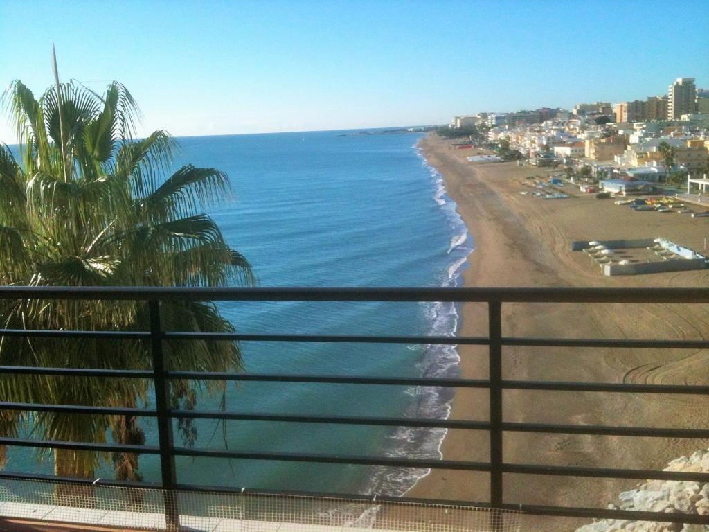 Estudio En 1A Linea Torremolinos Esterno foto
